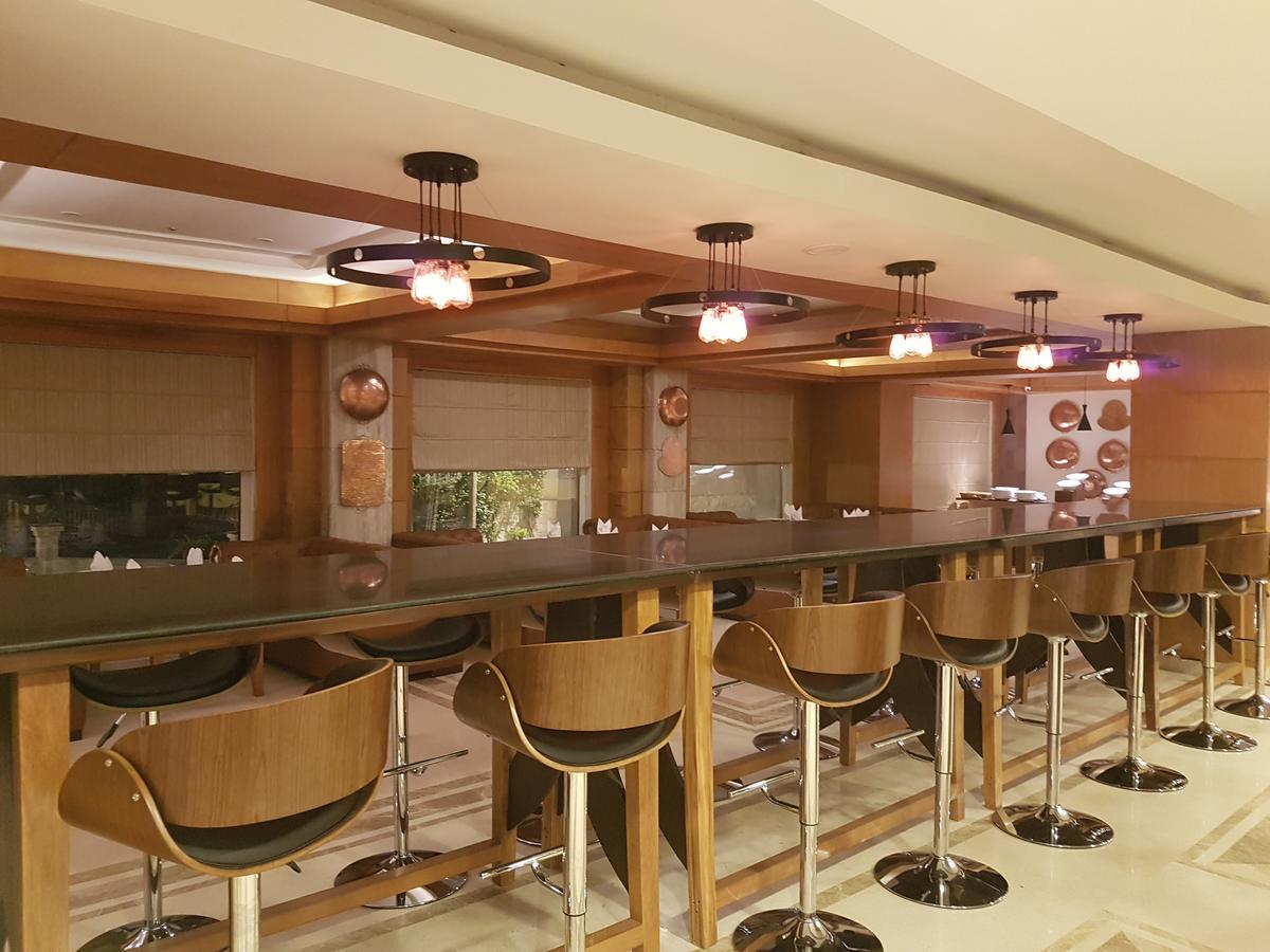 乌德曼度假酒店-蕨与花 新德里 外观 照片
